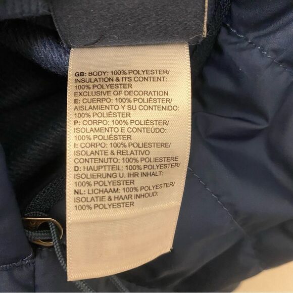 The North Face Women's Mossbud Insulated Revesible furry Vest Blue Wing Teal -S - Picture 9 of 12